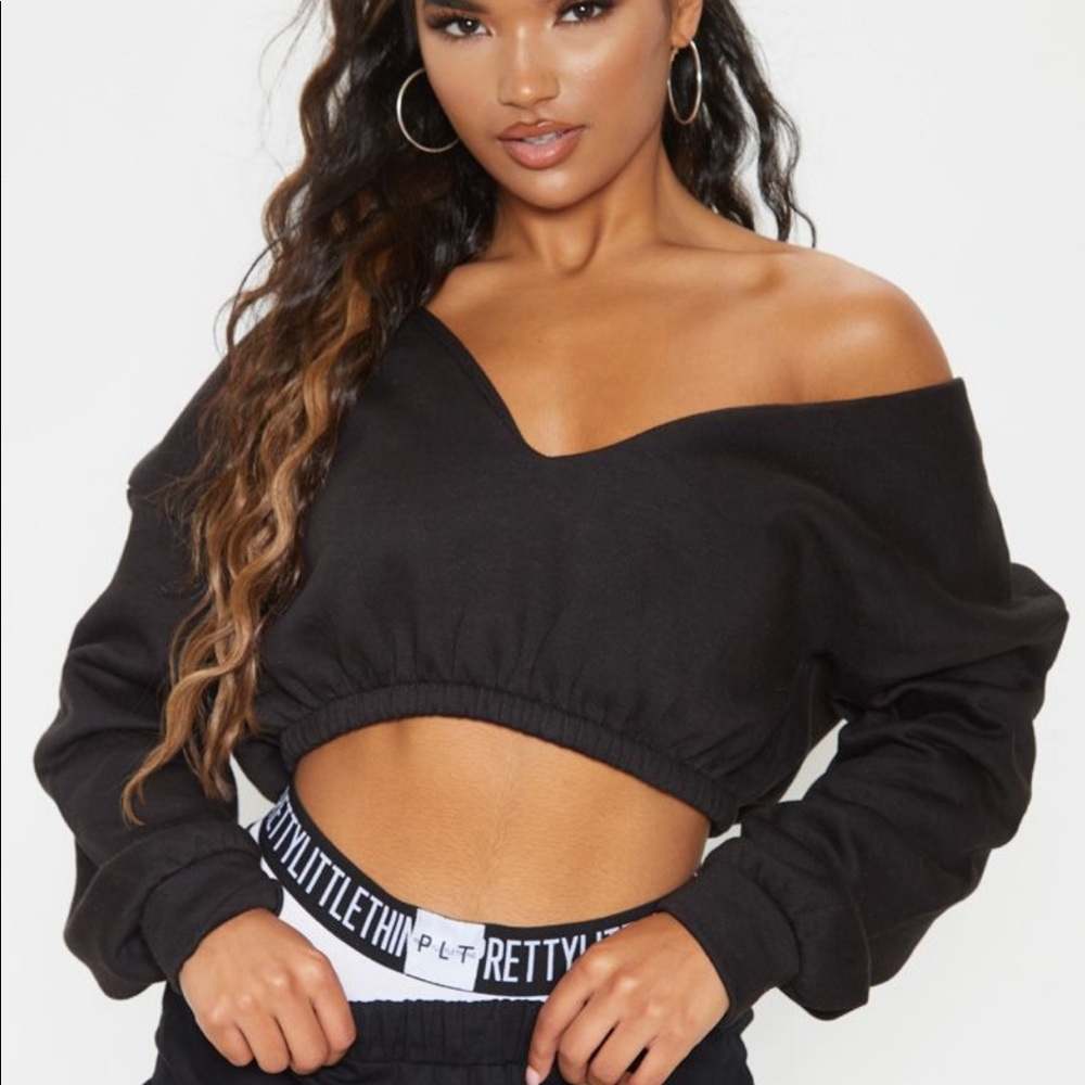 PRETTYLITTLETHING  crop off the shoulder sweater
